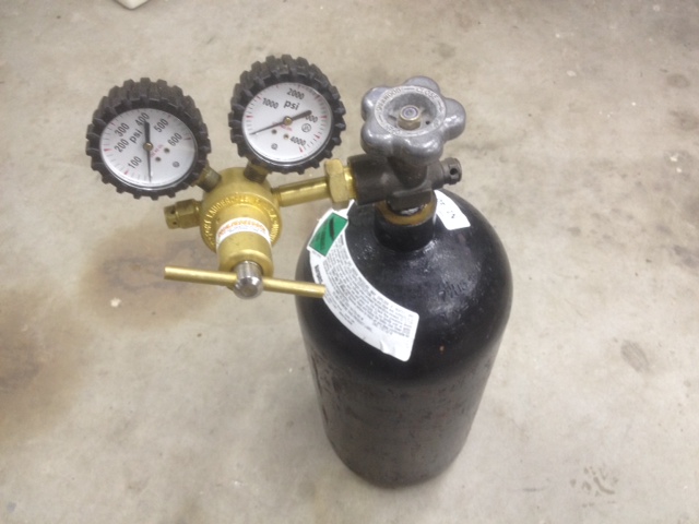 N-bottle and 600psi regulator1