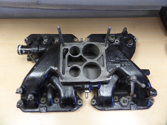 Mulsanne Turbo intake manifold - top view