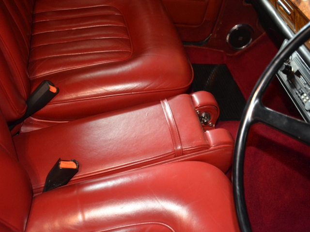 Centre Seat